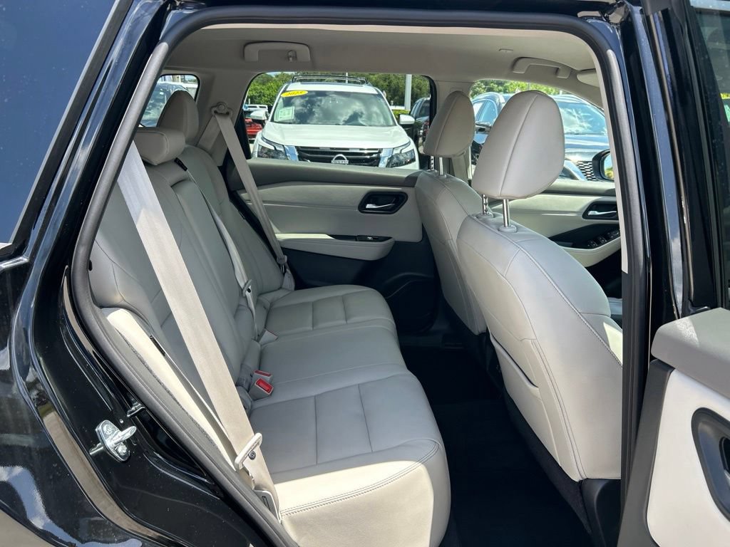 Certified 2024 Nissan Rogue SL FWD image 47