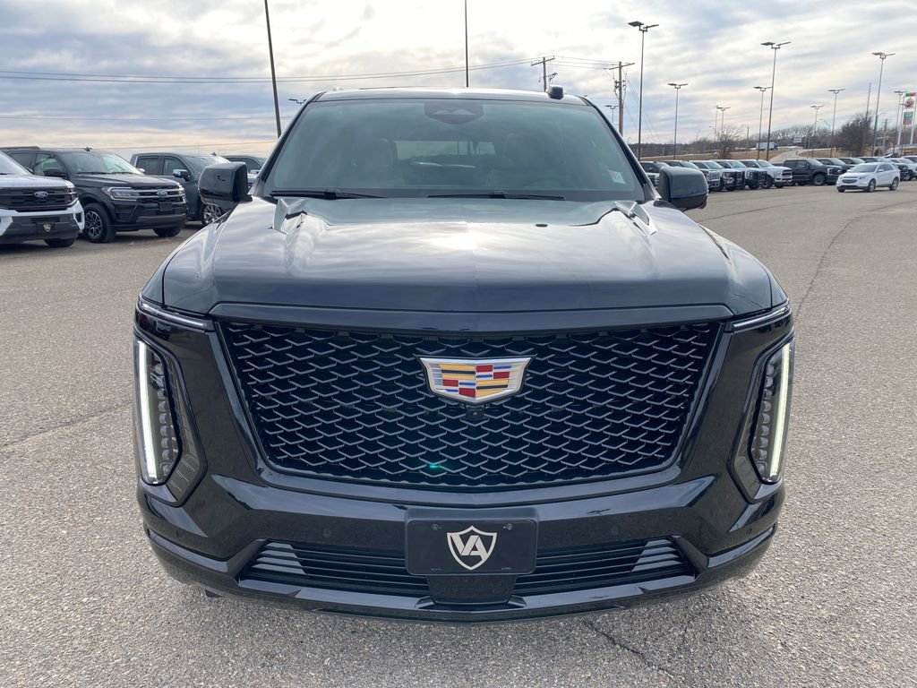 Used 2025 Cadillac Escalade Sport image 9