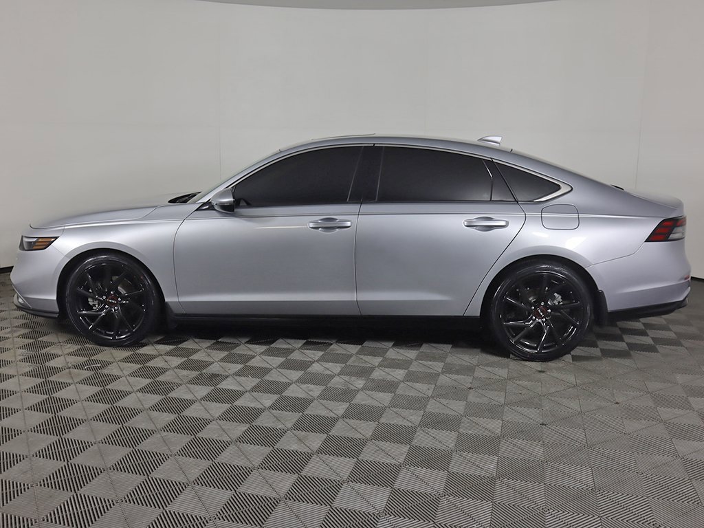 Used 2024 Honda Accord Touring image 19