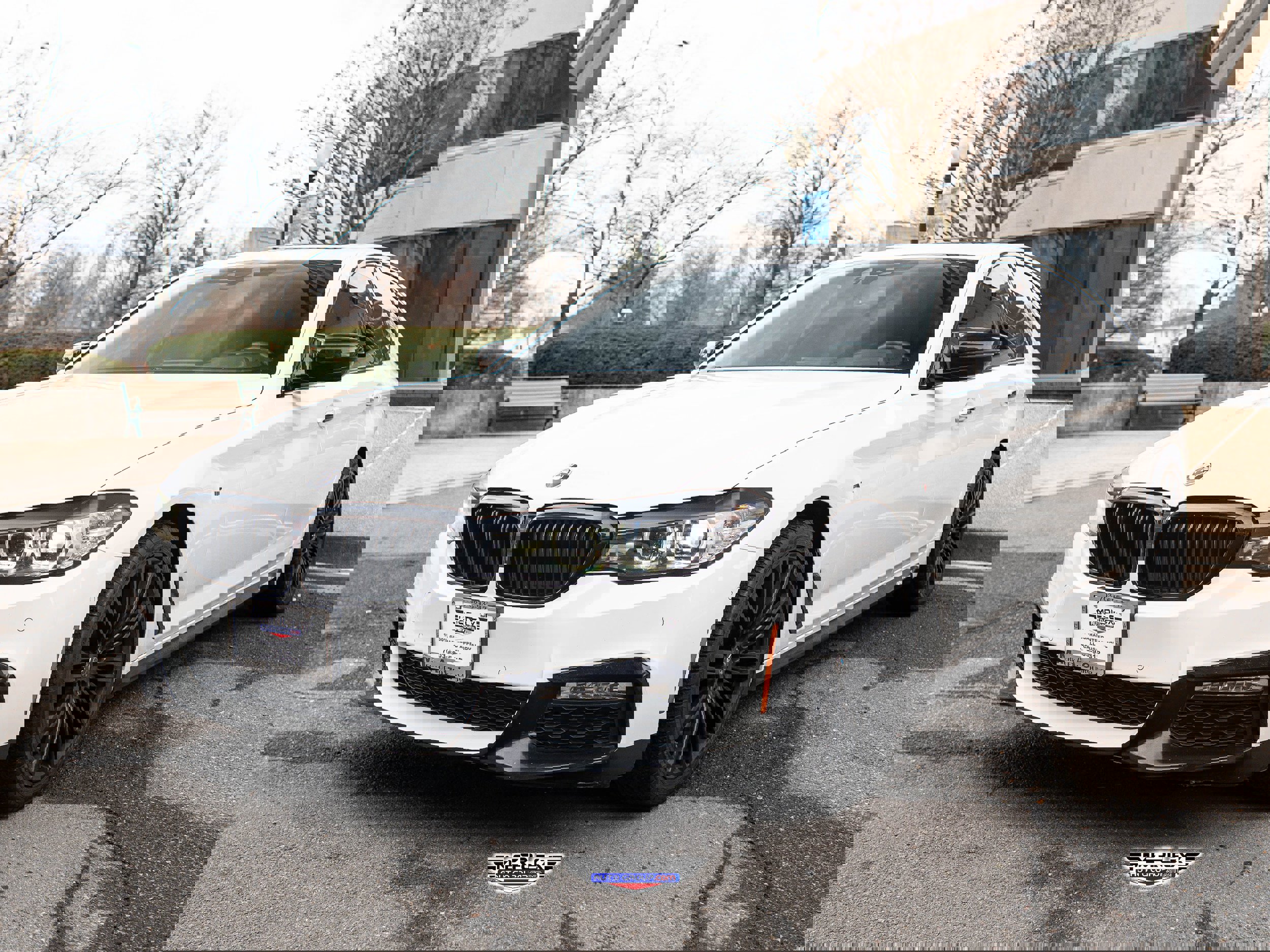 Used 2018 BMW 540i xDrive w/ M Sport Package image 3