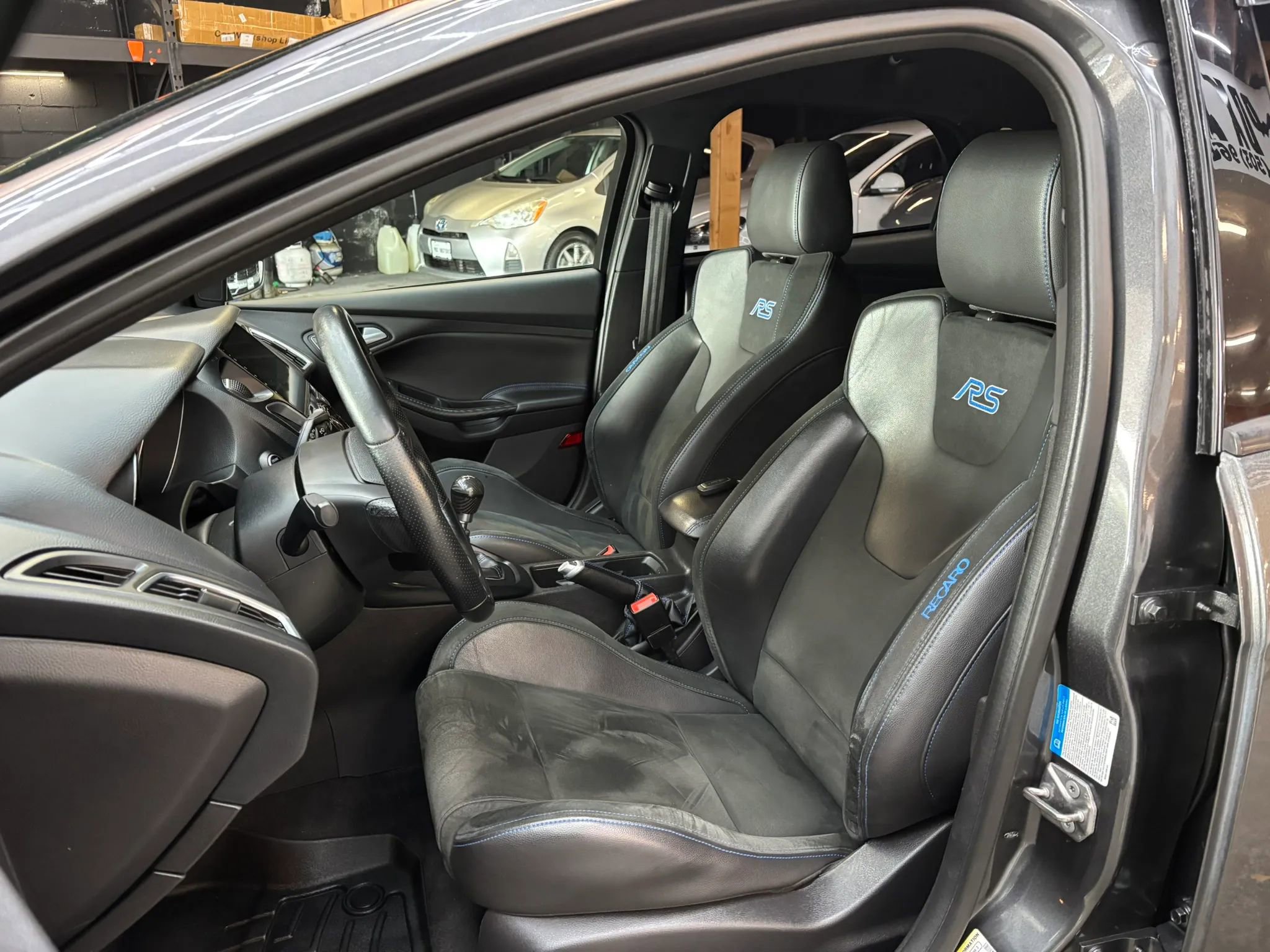Used 2018 Ford Focus ST FWD image 13