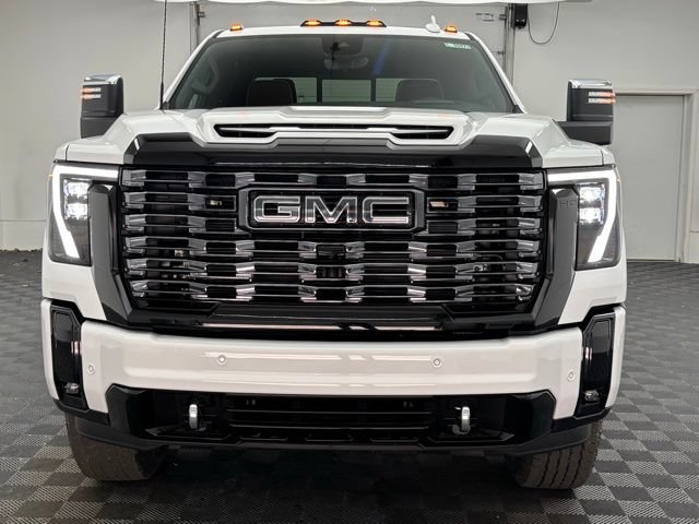 New 2026 GMC Sierra 2500 Denali Ultimate AWD/4WD image 16