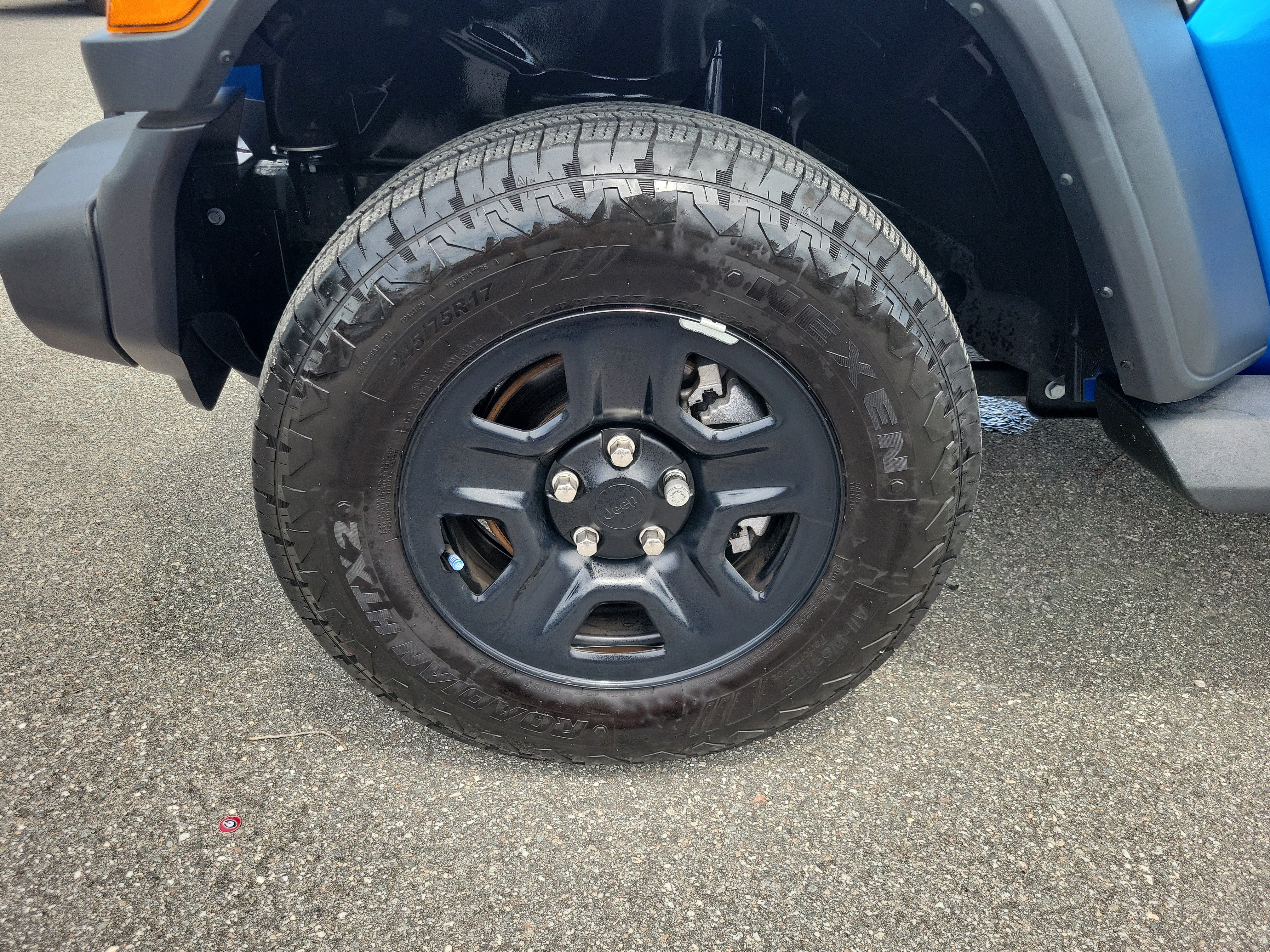 Used 2025 Jeep Wrangler Sport AWD/4WD image 6