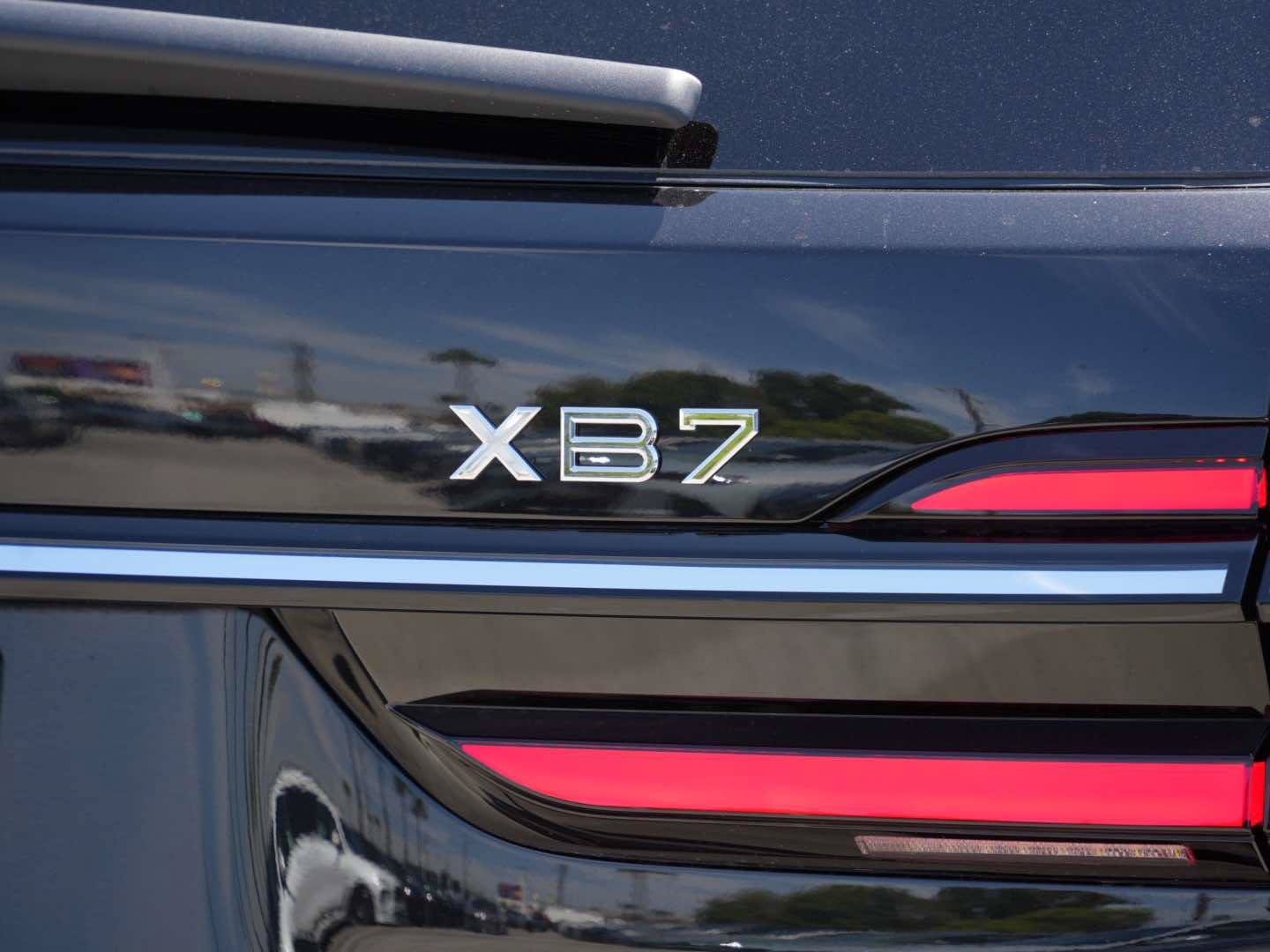 New 2026 BMW ALPINA XB7 AWD/4WD image 5