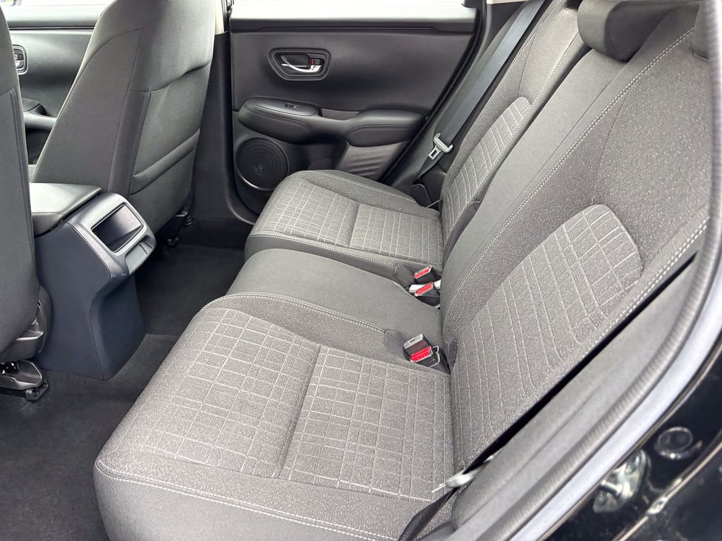 Used 2023 Honda HR-V LX image 41