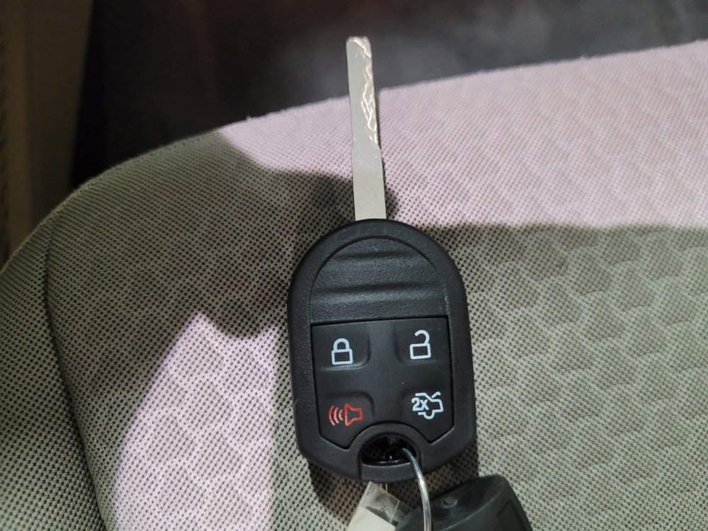 Used 2017 Ford Escape SE w/ Equipment Group 201A FWD image 32
