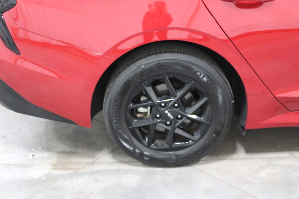 Used 2025 Kia K5 LXS image 44