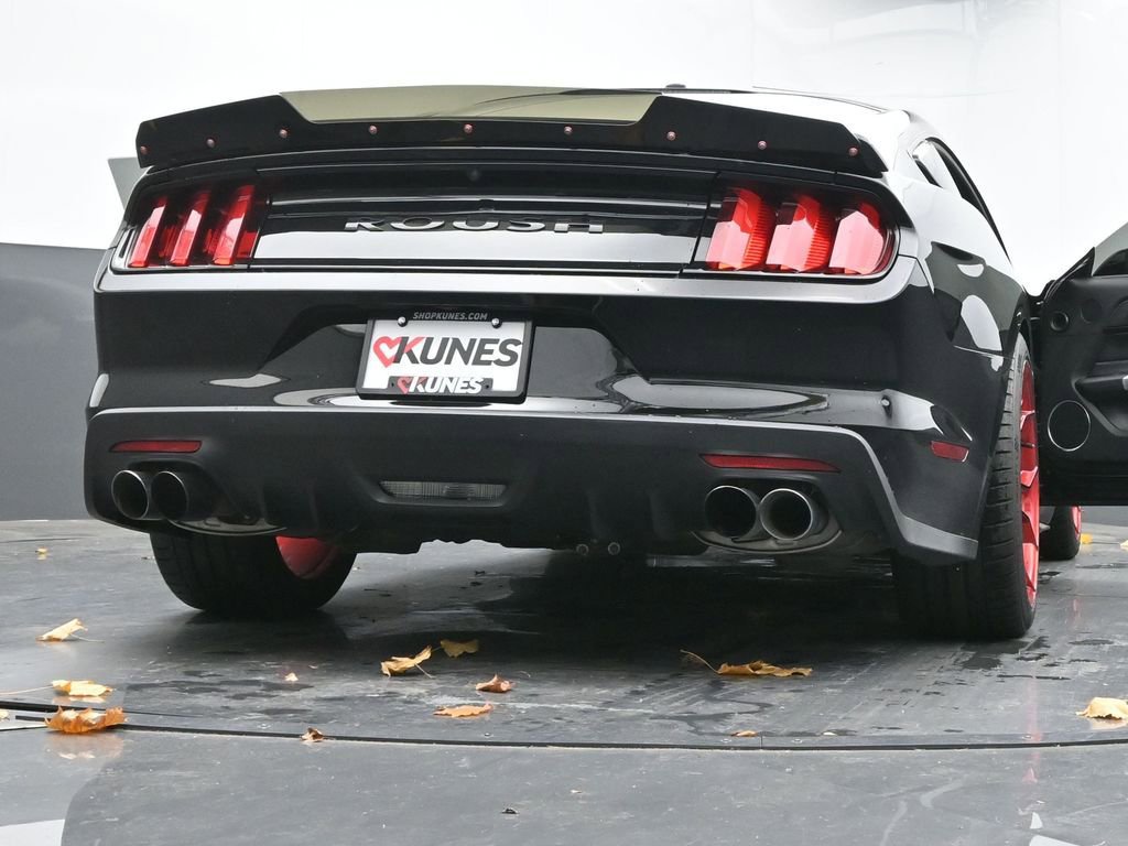 Used 2017 Ford Mustang GT Premium w/ GT Performance Package image 69