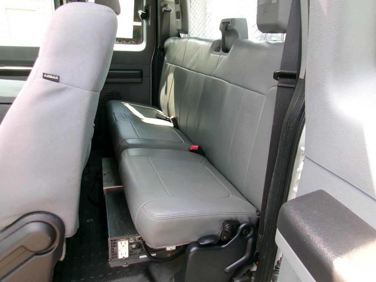 Used 2015 Ford F250 XL w/ Camper Package AWD/4WD image 15
