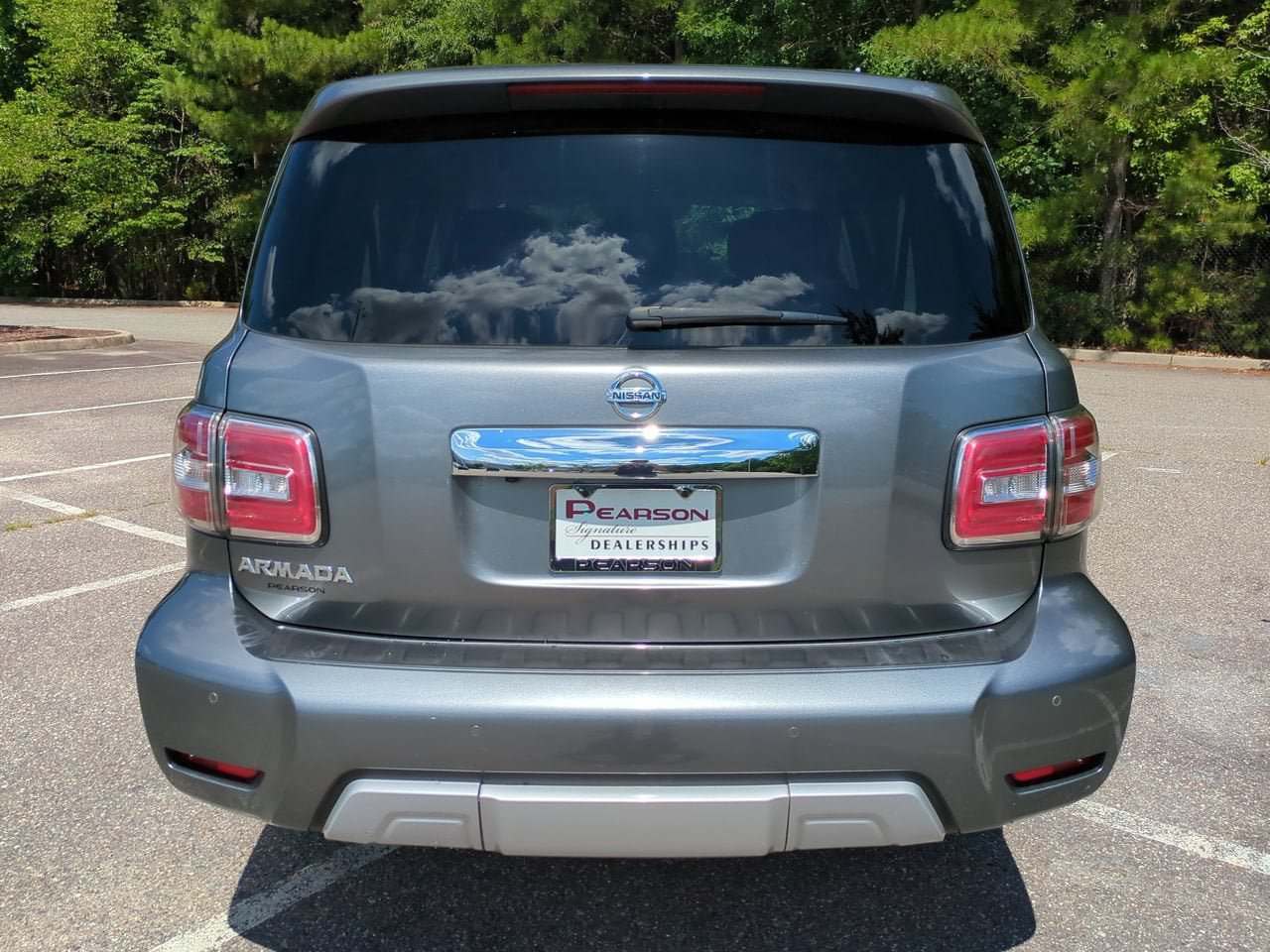 Used 2018 Nissan Armada SV w/ Driver Package RWD image 5