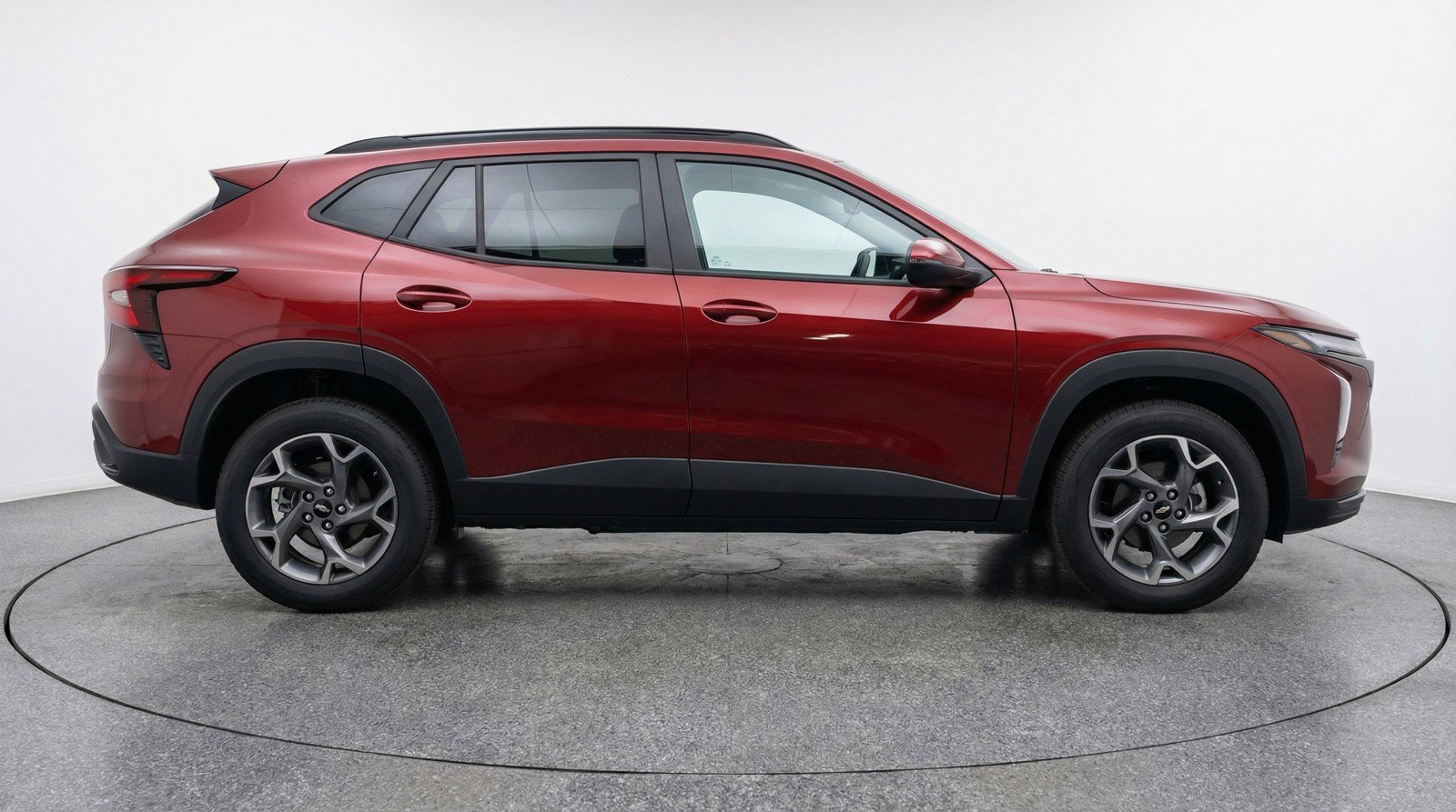 Used 2025 Chevrolet Trax LT image 11