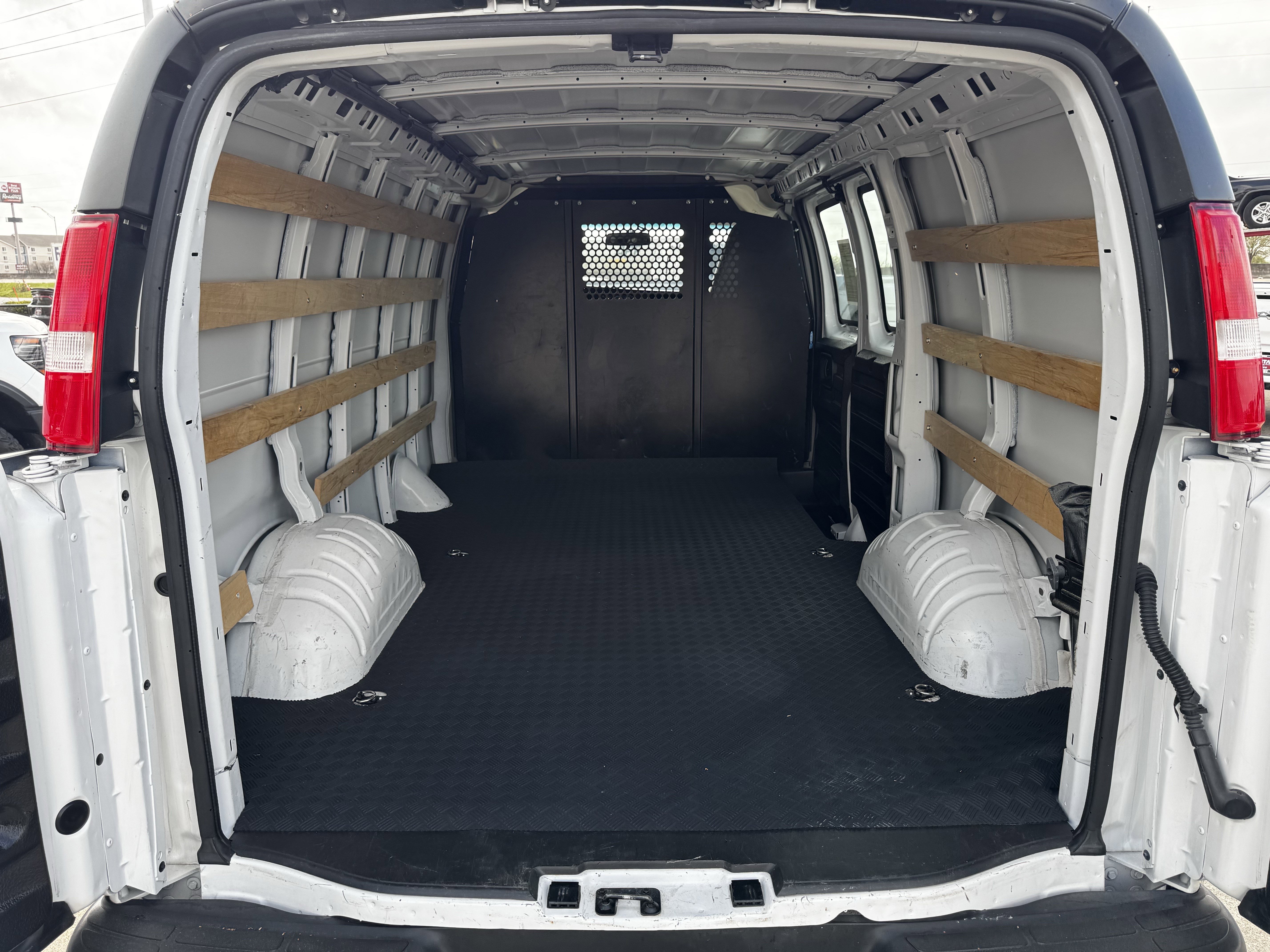 Used 2024 GMC Savana 2500 w/ Driver Convenience Package image 28