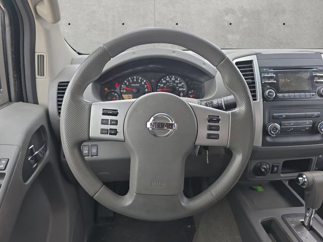 Used 2014 Nissan Frontier SV image 21