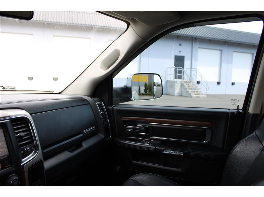 Used 2015 RAM 1500 Laramie w/ Convenience Group image 31