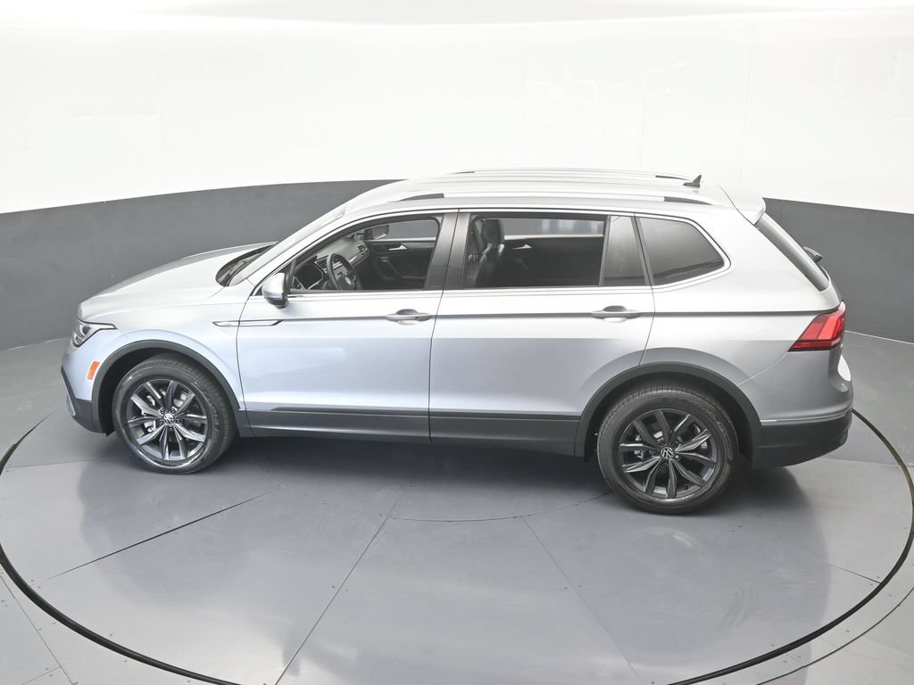 Used 2024 Volkswagen Tiguan SE FWD image 50