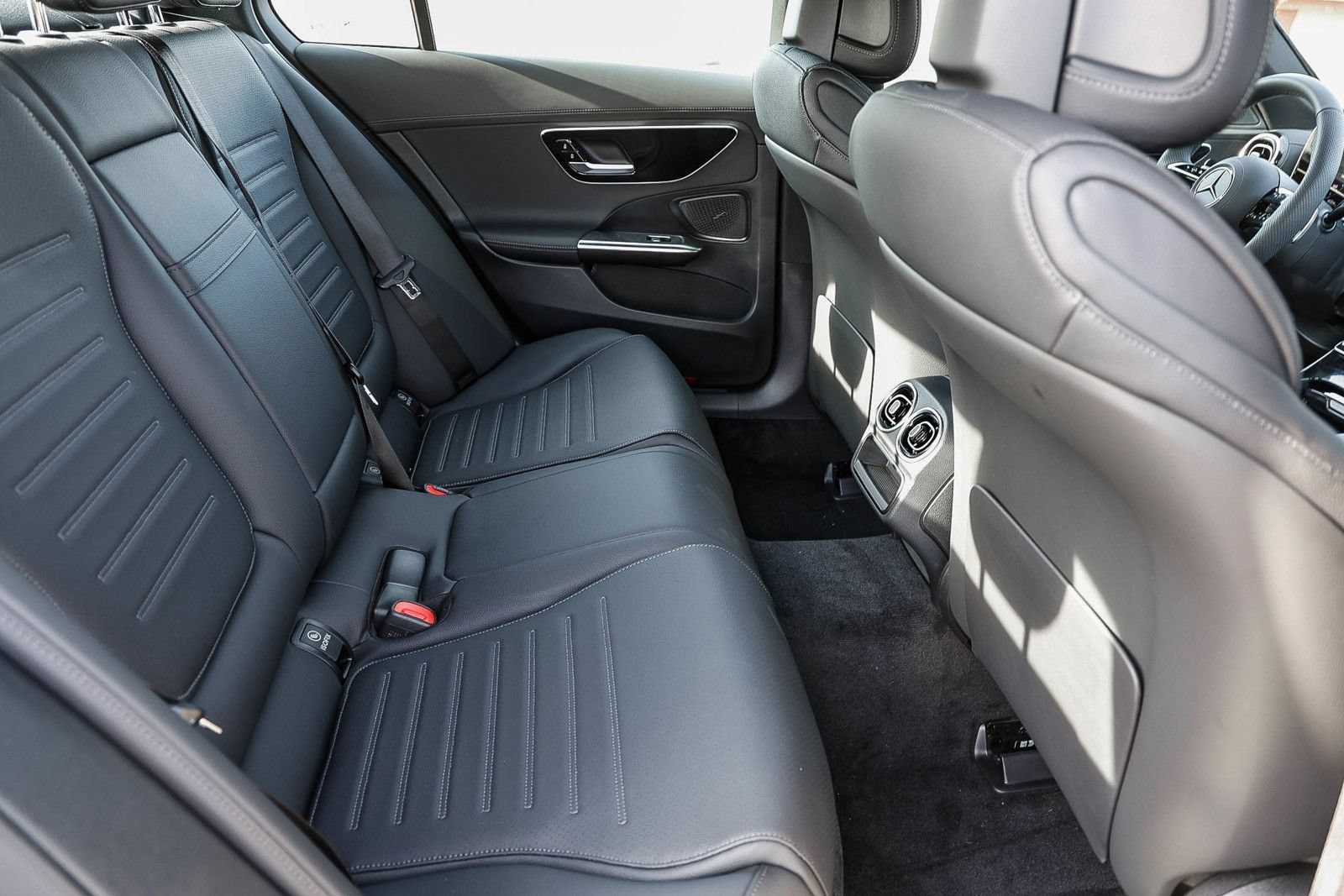 New 2026 Mercedes-Benz C 300 Sedan image 19