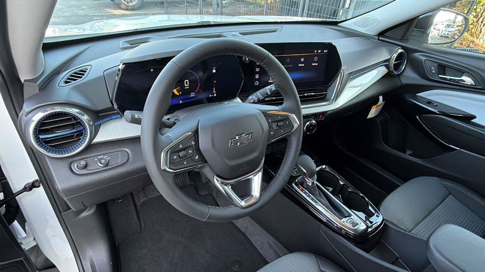 New 2026 Chevrolet Trax LT w/ Driver Confidence Package FWD image 19