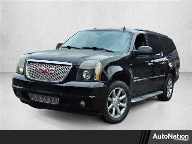 Used 2013 GMC Yukon XL Denali image 1