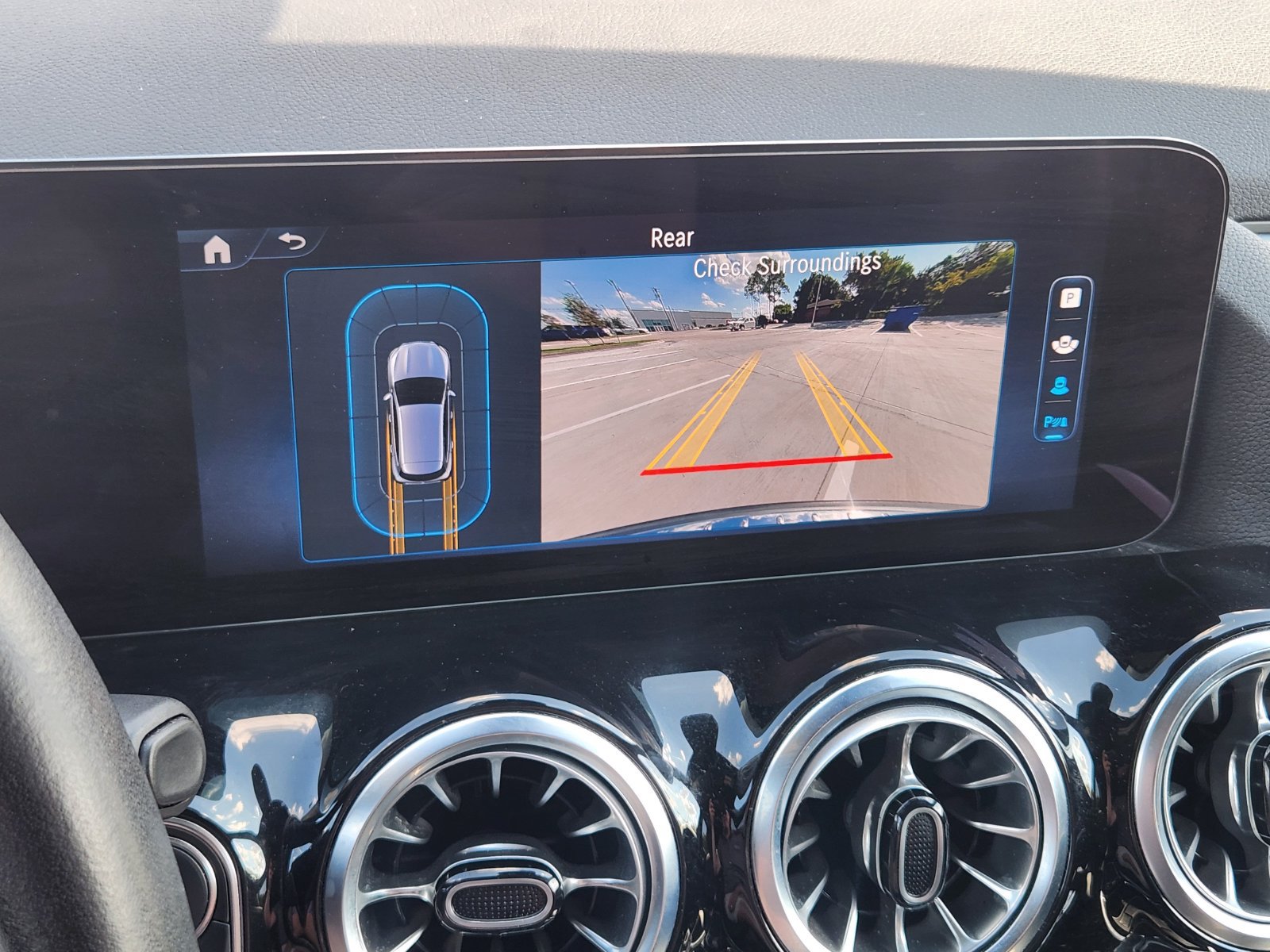 Used 2025 Mercedes-Benz GLA 250 image 18