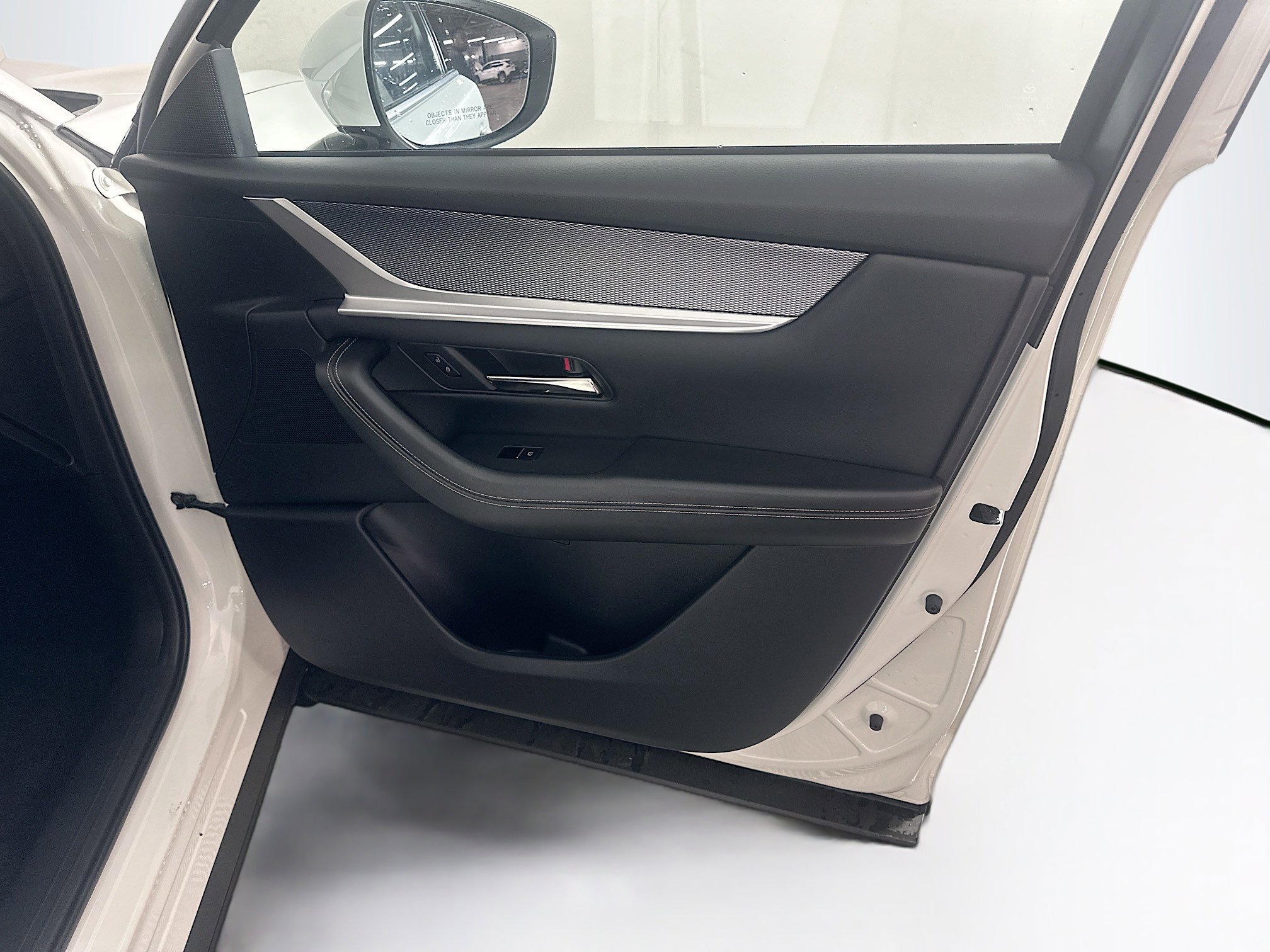 Used 2024 MAZDA CX-90 Plug-In Hybrid w/ Preferred image 35