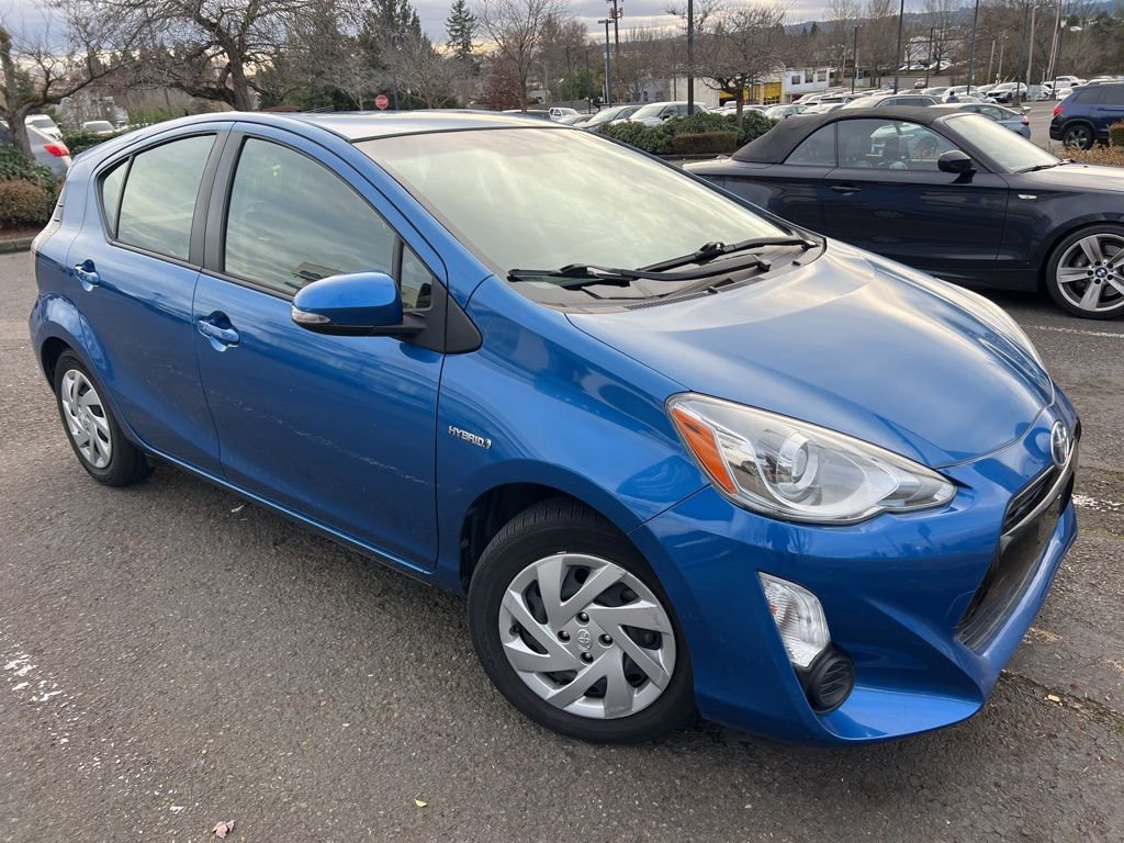 Used 2015 Toyota Prius C Two image 3