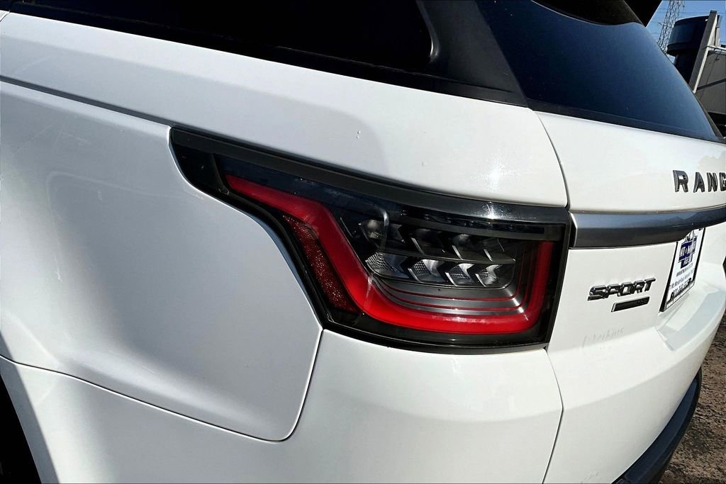 Used 2018 Land Rover Range Rover Sport HSE image 24