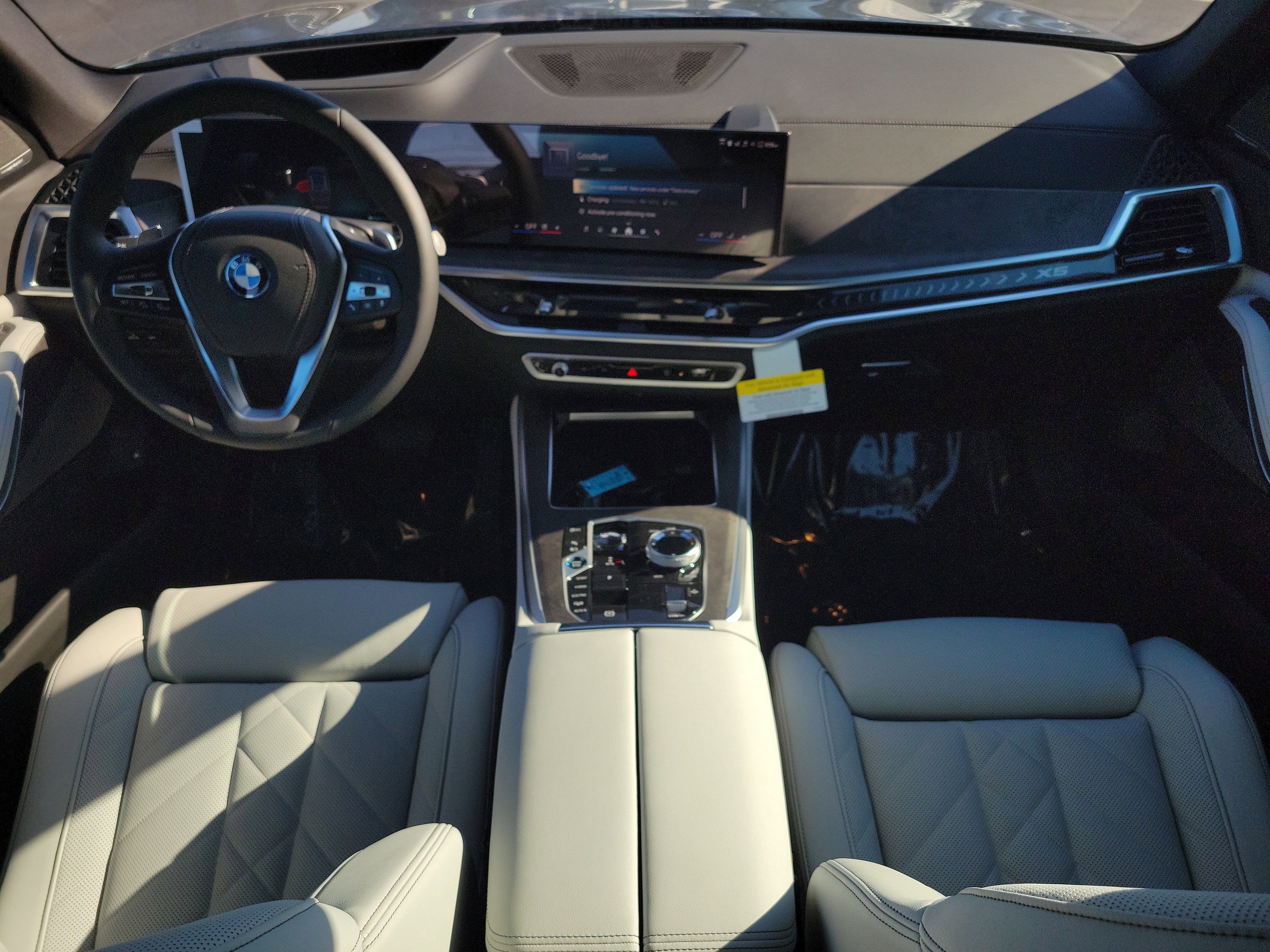New 2026 BMW X5 xDrive50e w/ Executive Package image 17