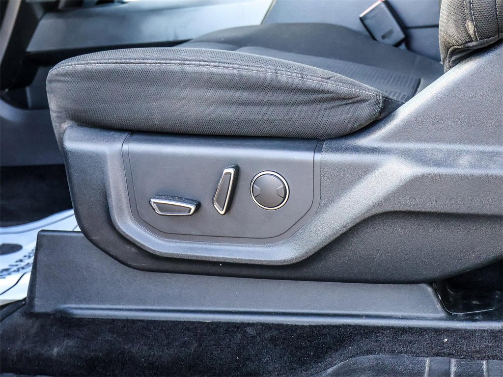 Used 2015 Ford F150 XLT w/ Equipment Group 302A Luxury image 21