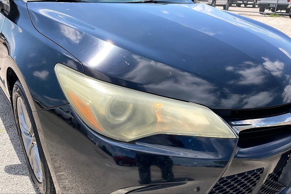 Used 2015 Toyota Camry SE FWD image 31