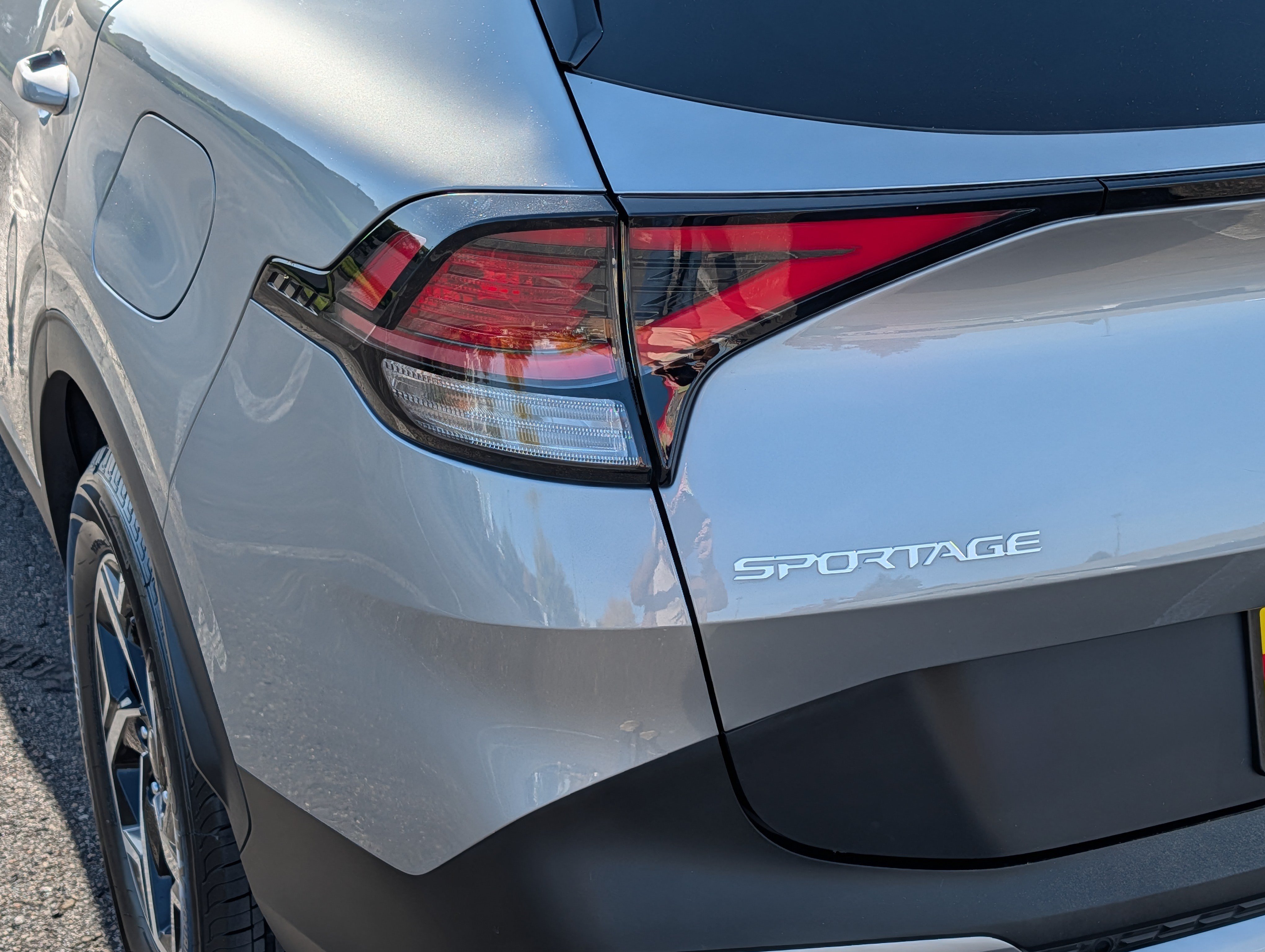 Certified 2024 Kia Sportage LX AWD/4WD image 17