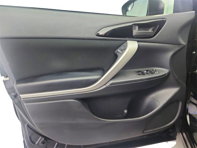 Used 2023 Mitsubishi Eclipse Cross LE image 18