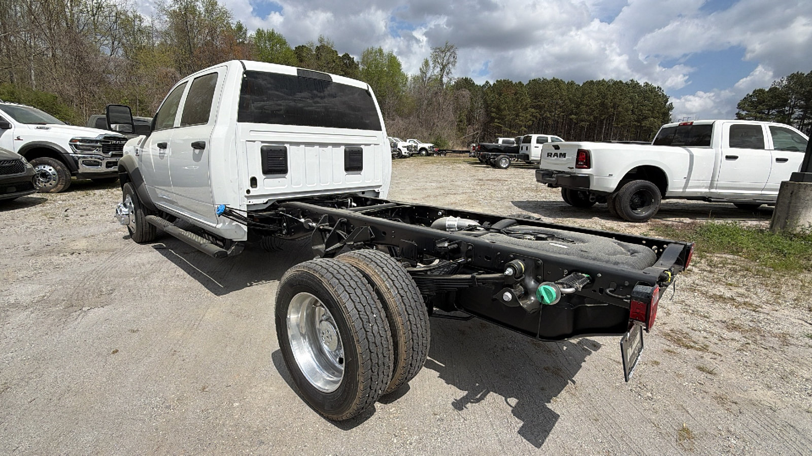 New 2026 RAM 5500 Tradesman w/ Chrome Appearance Group AWD/4WD image 10