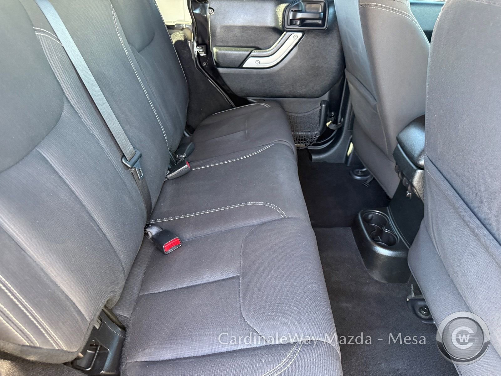 Used 2017 Jeep Wrangler Unlimited Sahara image 29