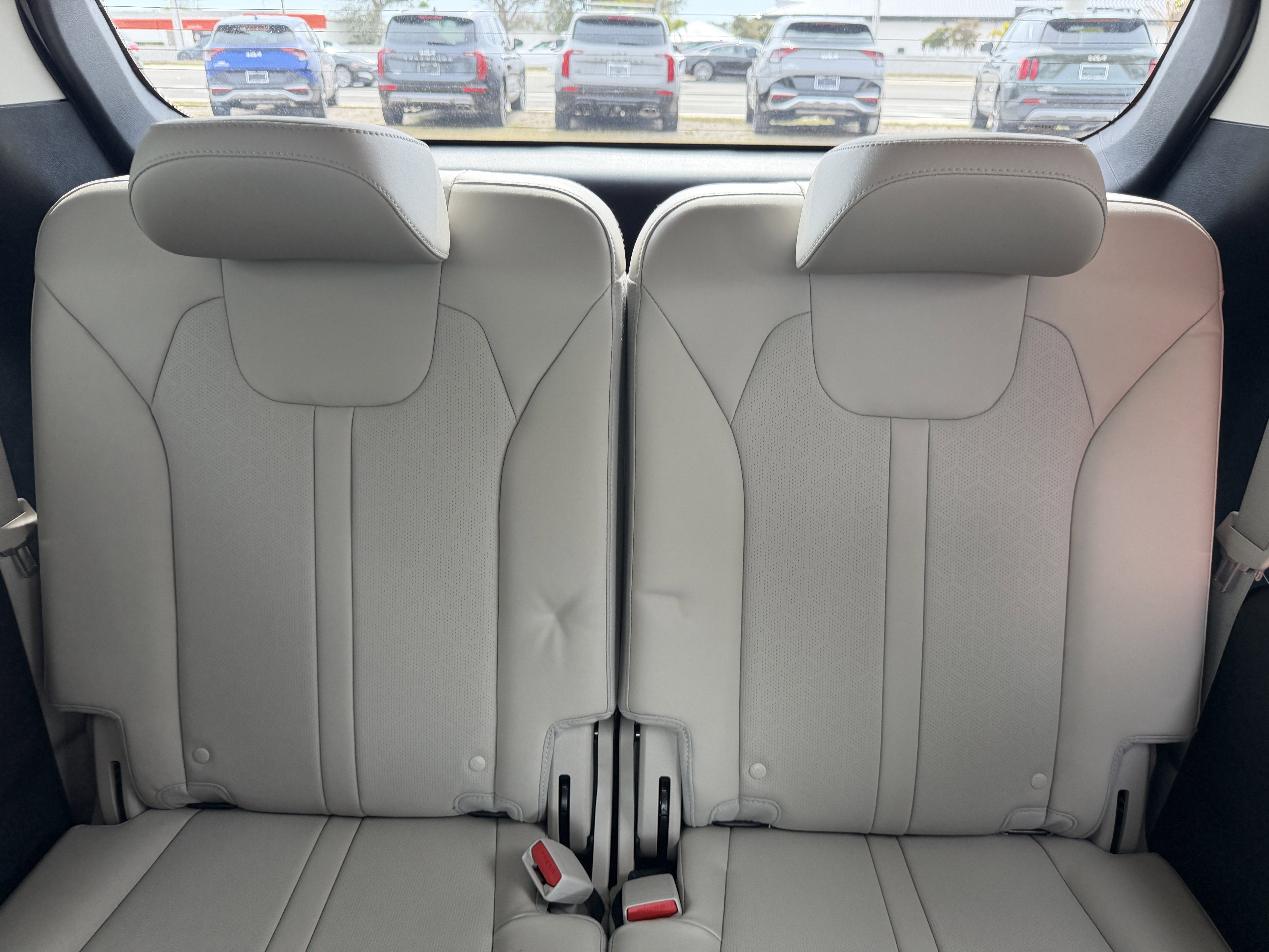 Certified 2023 Kia Sorento SX image 16