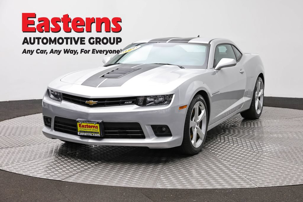 Used 2015 Chevrolet Camaro SS RWD image 1