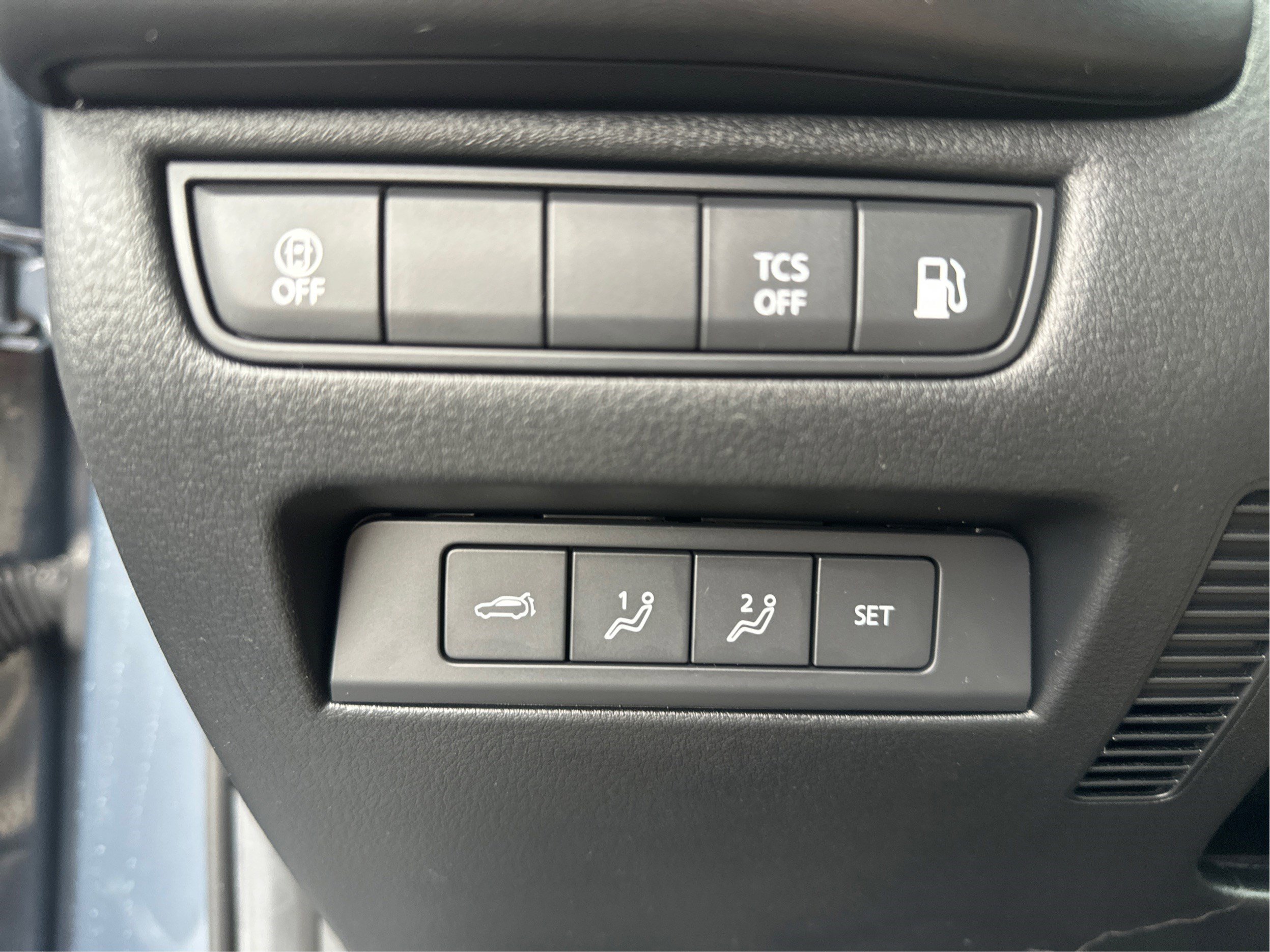 Certified 2025 MAZDA CX-50 2.5 Hybrid w/ Weather Package image 19