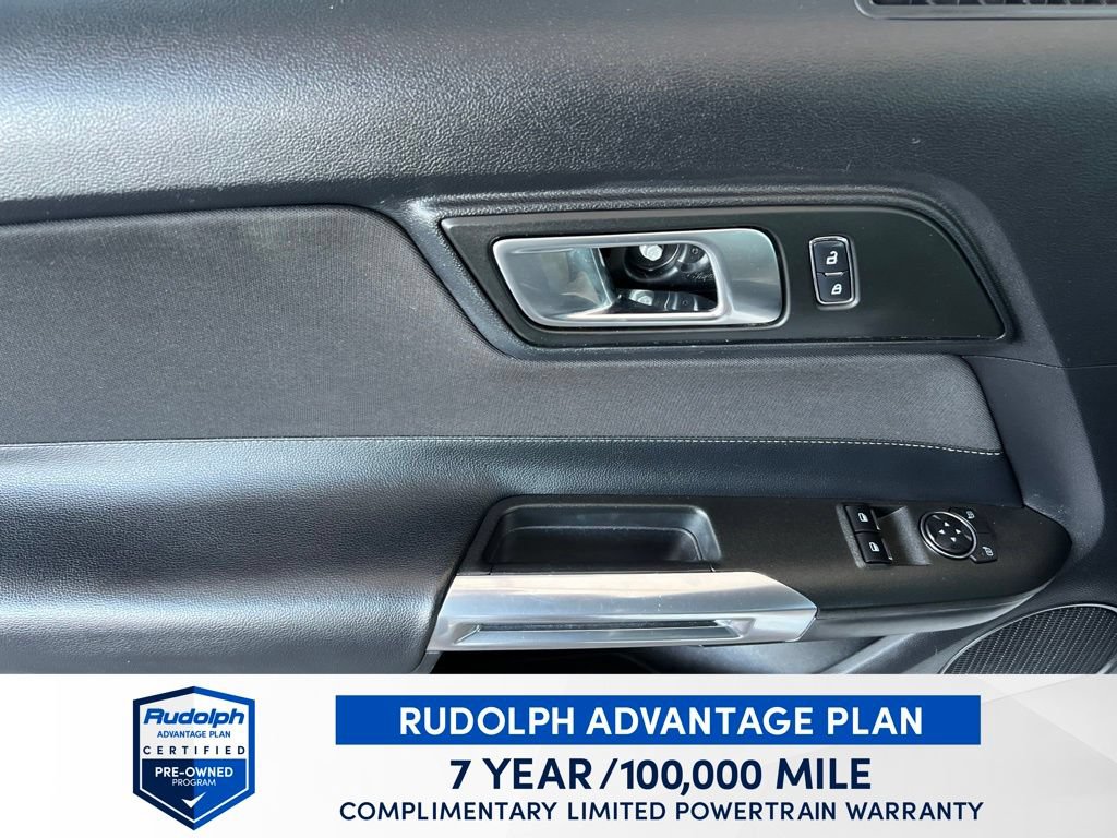 Used 2018 Ford Mustang Coupe RWD image 11