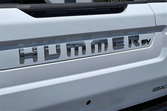 New 2025 GMC Hummer EV 3X w/ LPO, Dark Essentials Package image 33