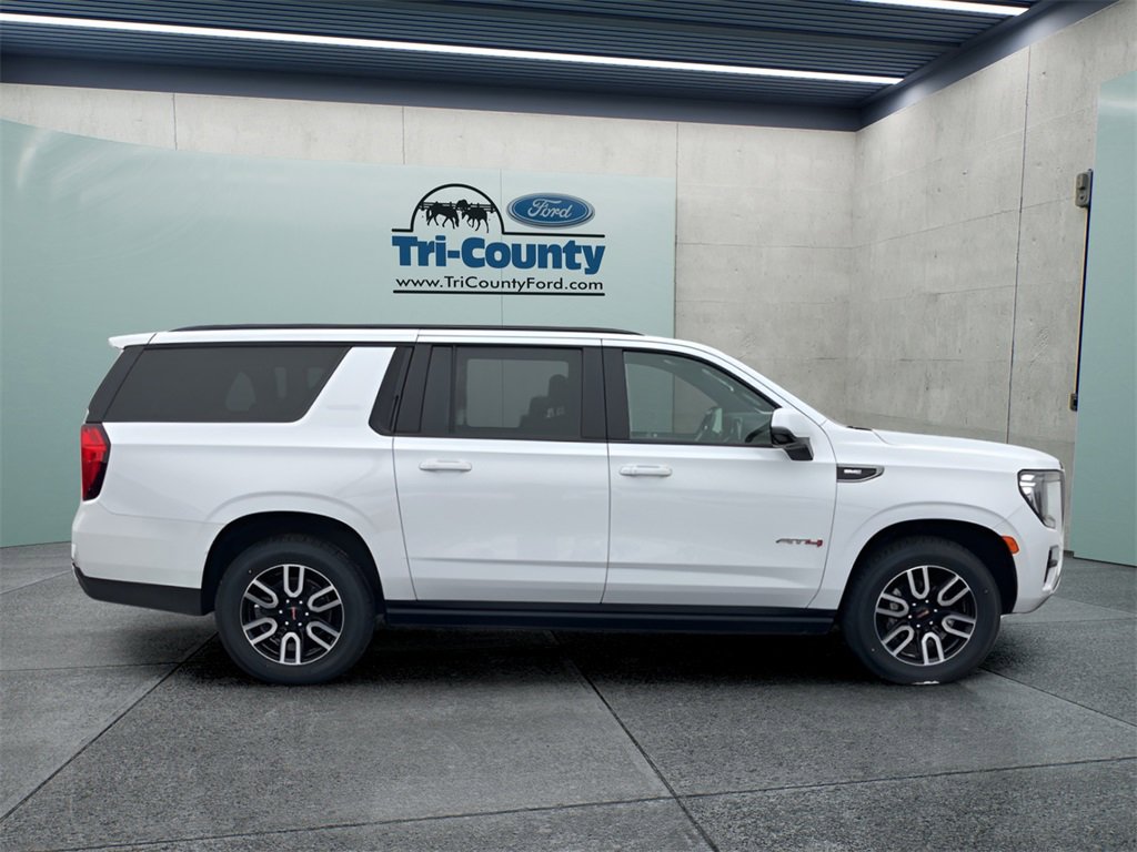 Used 2021 GMC Yukon XL AT4 w/ AT4 Premium Plus Package image 8