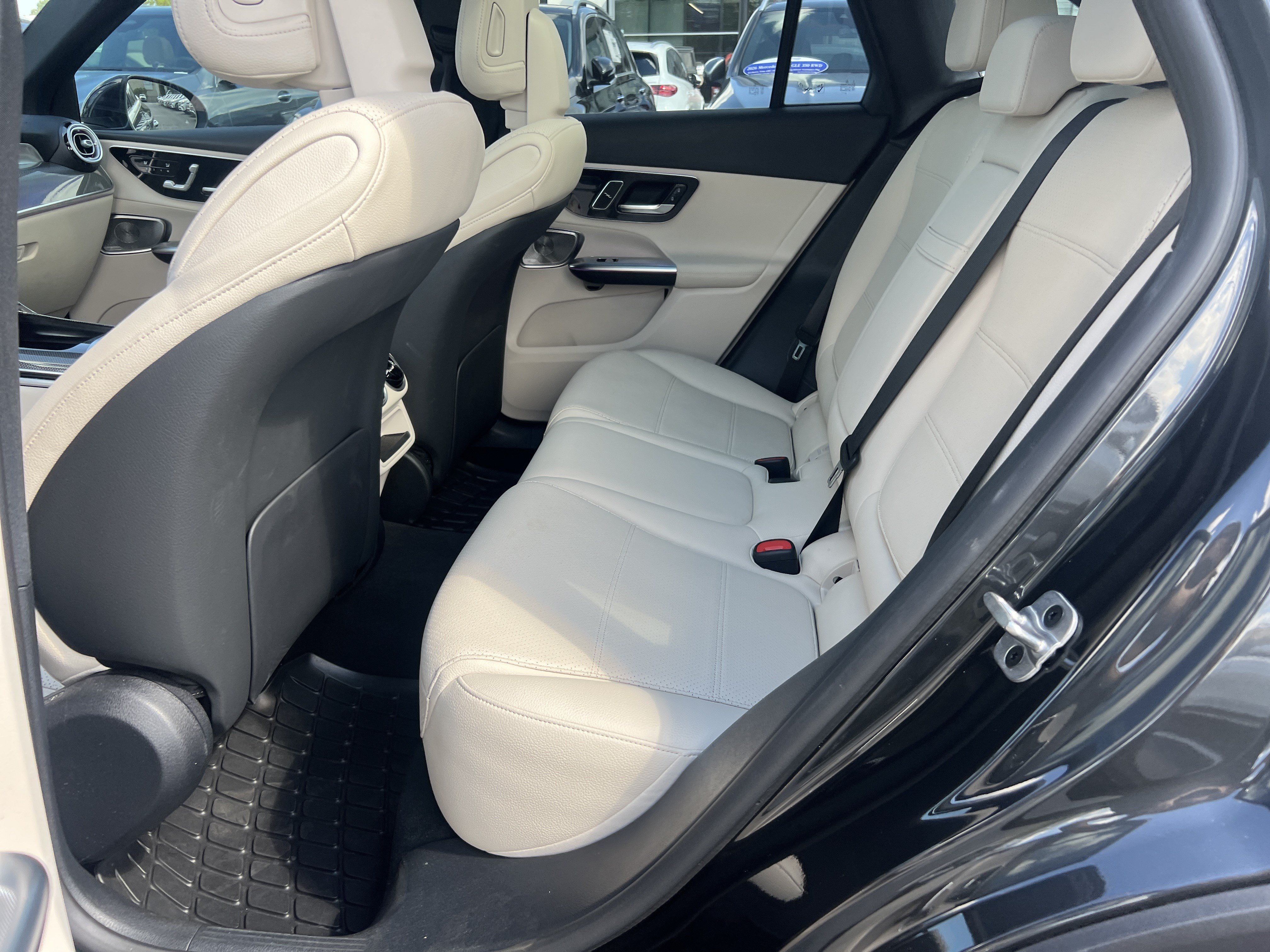 Certified 2026 Mercedes-Benz GLC 300 image 32