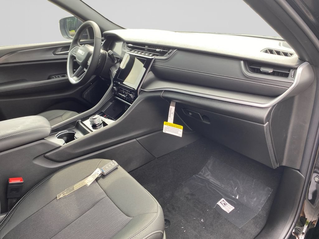 New 2026 Jeep Grand Cherokee Laredo X AWD/4WD image 10