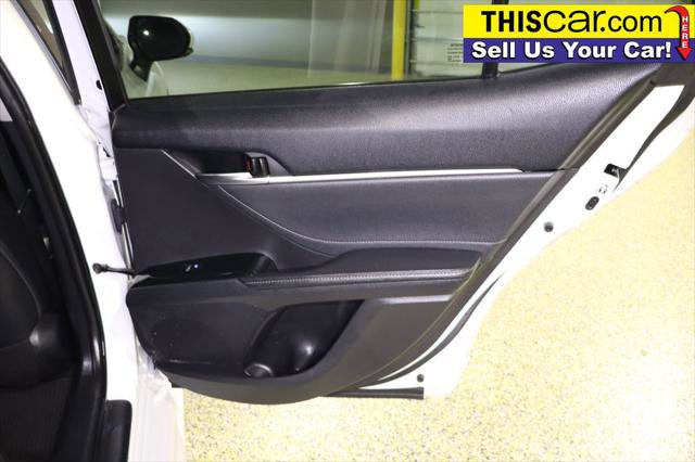 Used 2018 Toyota Camry XSE FWD image 32