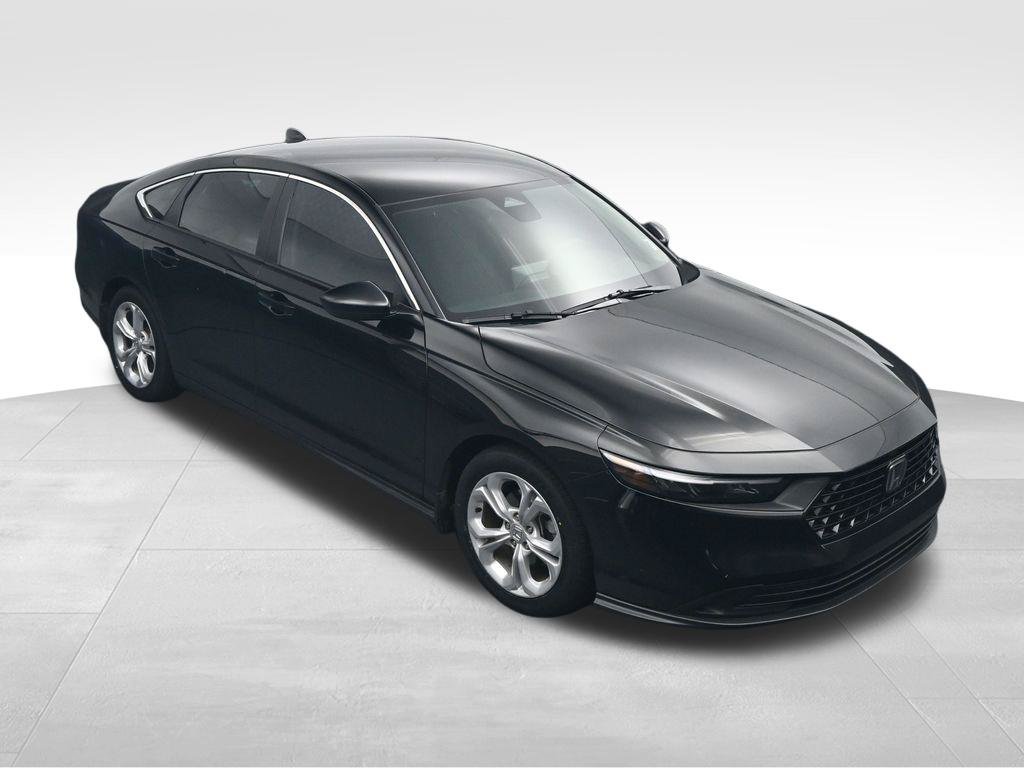 Used 2025 Honda Accord LX image 29