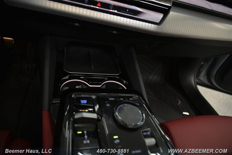 Used 2026 BMW i5 eDrive40 RWD image 30