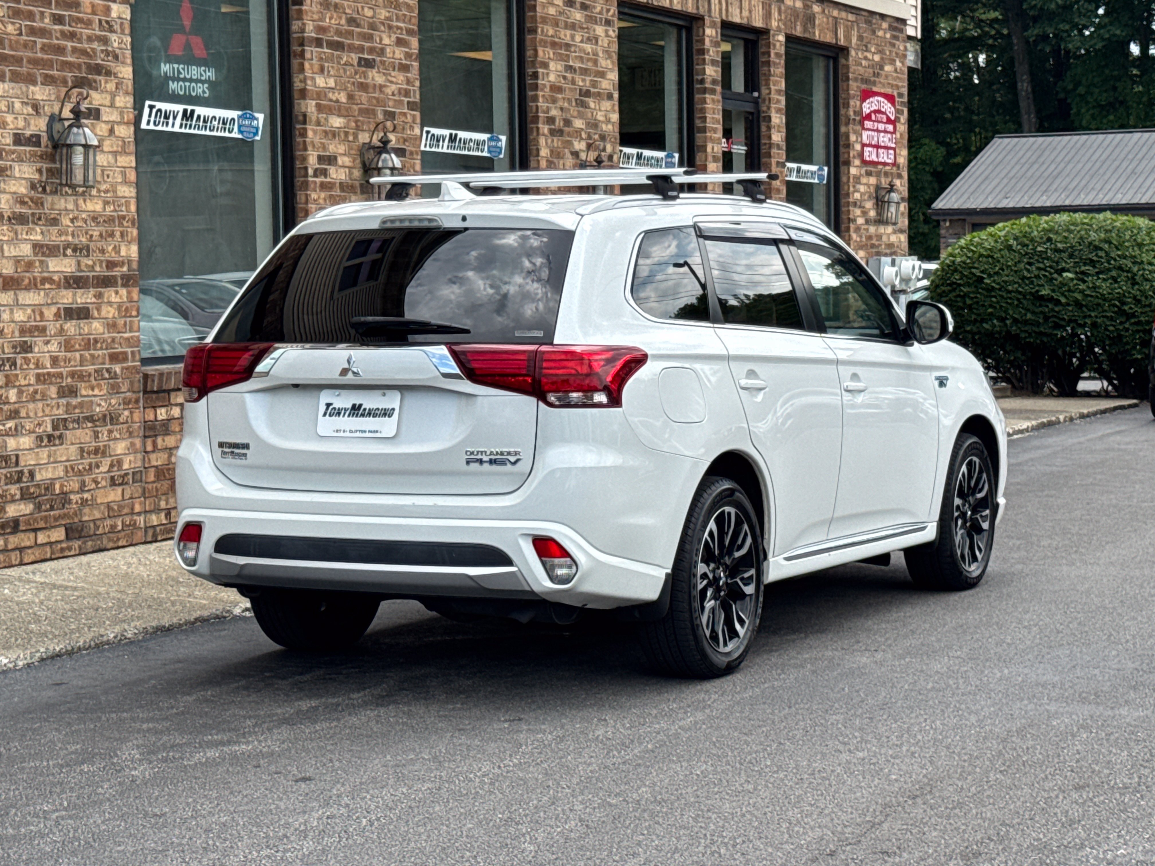 Used 2018 Mitsubishi Outlander SEL AWD/4WD image 5