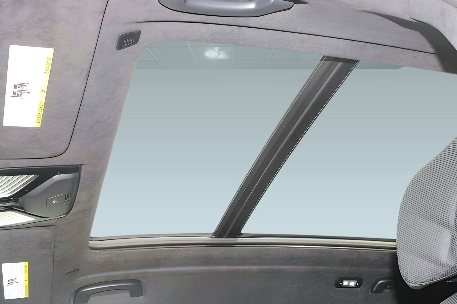 Used 2026 BMW X7 xDrive40i w/ M Sport Package image 16