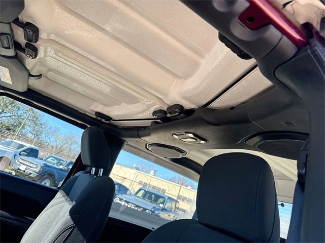 Used 2021 Jeep Wrangler Sport image 20