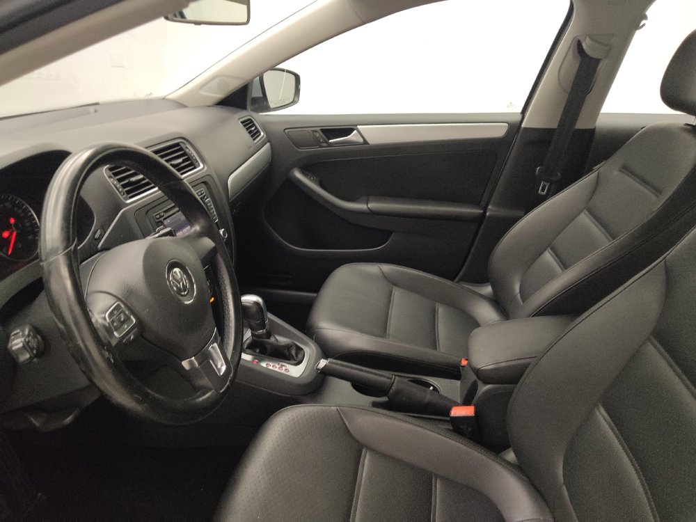 Used 2014 Volkswagen Jetta SE FWD image 17