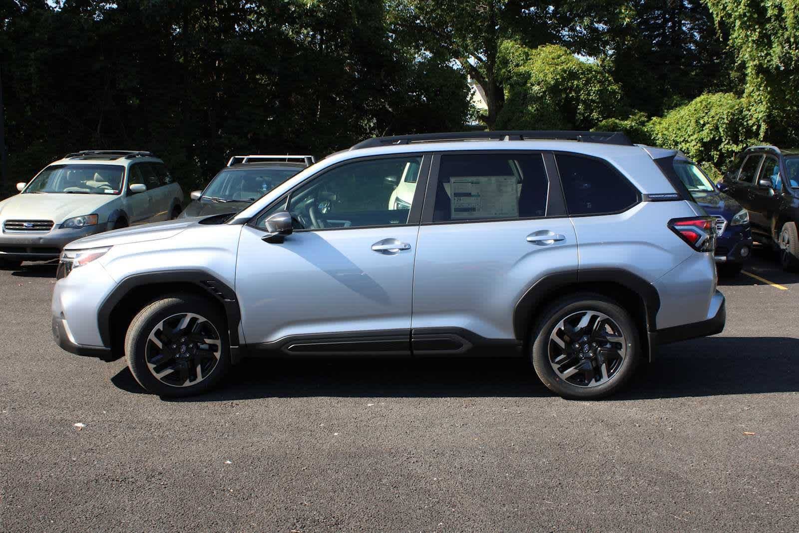 Used 2025 Subaru Forester Limited image 7
