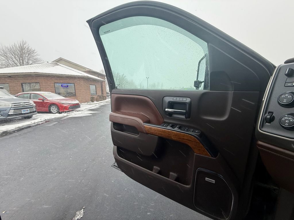 Used 2015 Chevrolet Silverado 3500 High Country w/ Duramax Plus Package image 16